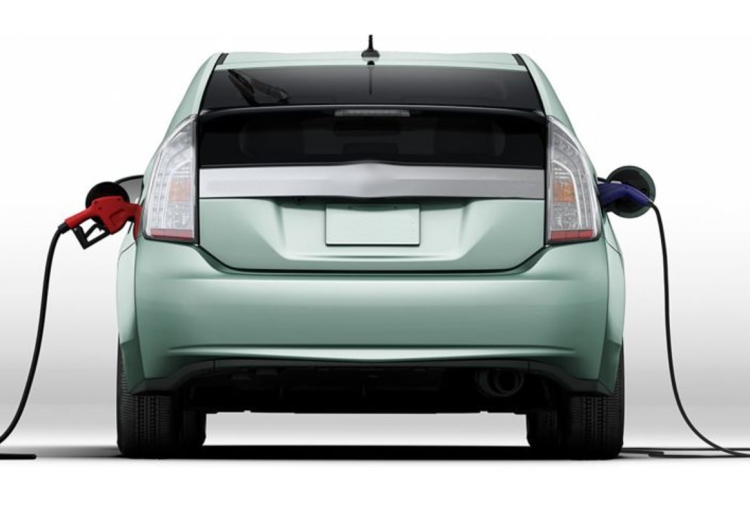 Carros híbridos e elétricos: por que eles não vêm com estepe de fábrica?